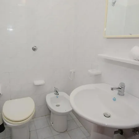 Chiara