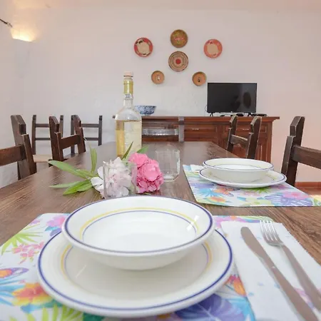 Welcomely - Chiara Villa